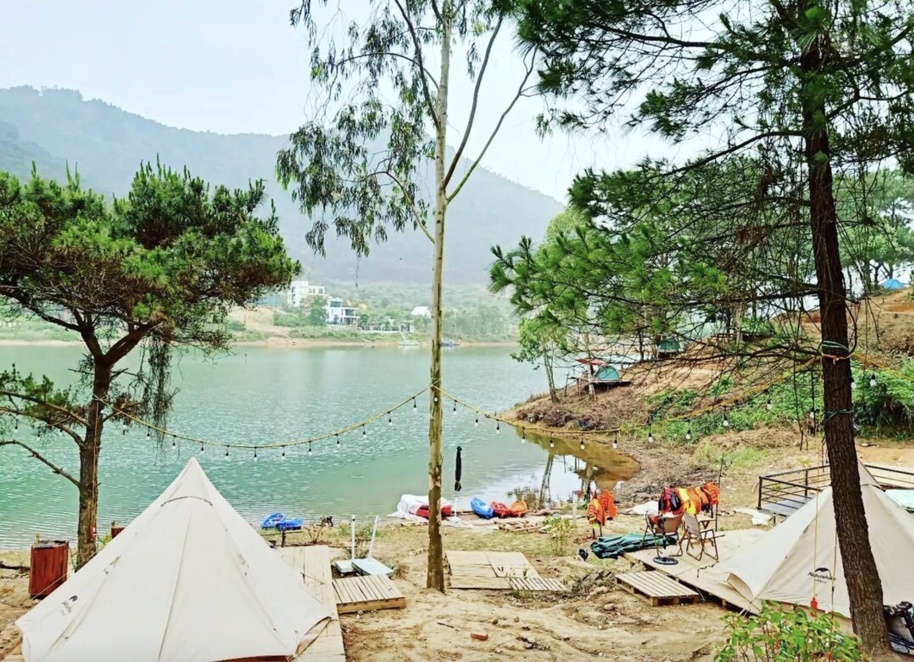 Cắm trại Hồ Đồng Đò